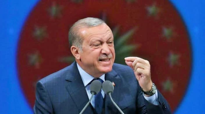Yazar Aydın Engin: Yav bir de diktatör olaydın ne yapardın acep?