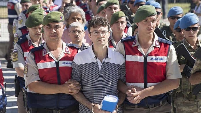 Darbenin sözde ‘sivil imamı’ olrak lanse edilen Harun Biniş: ‘MİT onaylı gizlilik kleransım var’