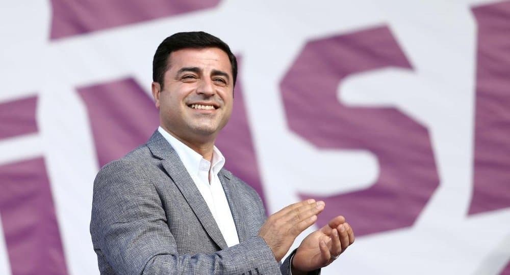 Selahattin Demirtaş: Yılmak yok, direnmeye devam