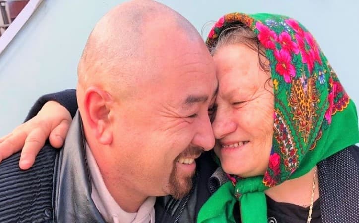 Kayıp sandığı annesini 38 yıl sonra Artvin’de buldu
