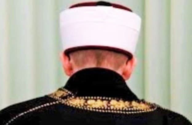 ALMANYA’DA DİYANET İMAMLARINA CEZAEVİNDE ÇALIŞMA YASAĞI