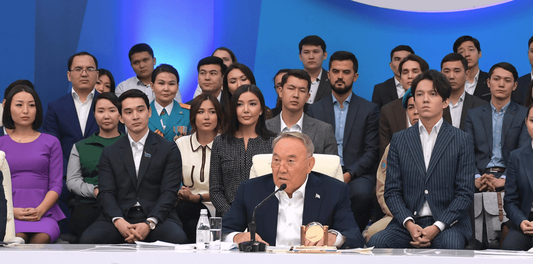 2019’u “Gençlik yılı” ilan Nazarbayev: Ülke bağımsızlığı gençlerin boynunda