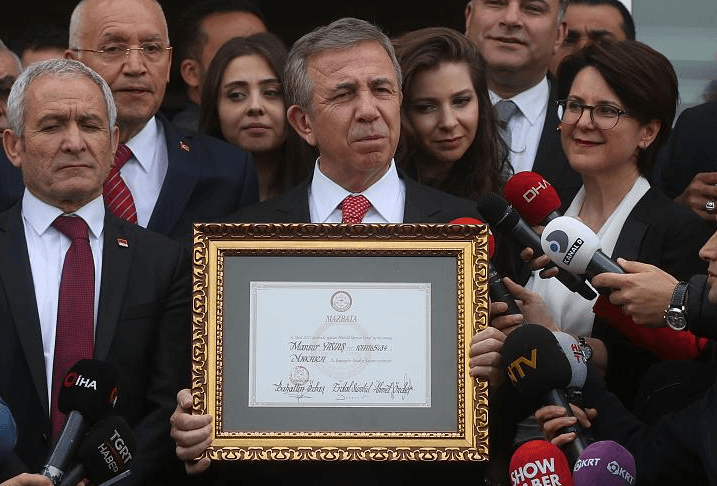Mansur Yavaş mazbatayı aldı: Bundan sonra adalet ve liyakat ön planda olacak