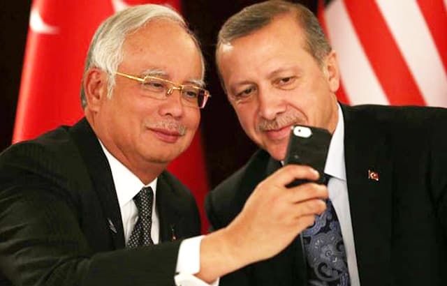 Malezya’da yolsuzluktan yargılanan Necip Rezak’ın serveti hazineye aktarılacak