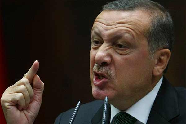 Financial Times: Erdoğan, ateşle oynuyor