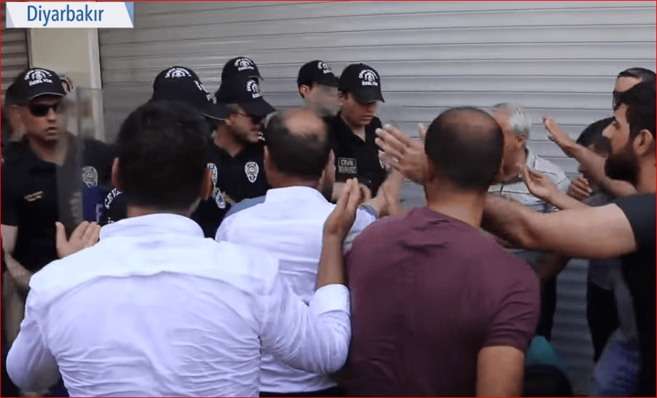 Vatandaş isyan ediyor: Kendimi parayla satan insan değilim, oyuma sahip çıkıyorum