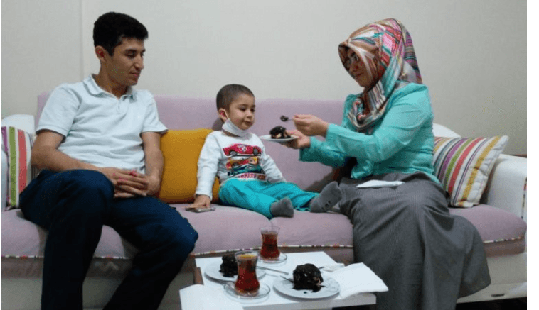 Gerekçe Bylock: Lösemi tedavisi gören Akif’in anne ve babasını aynı anda tutukladılar
