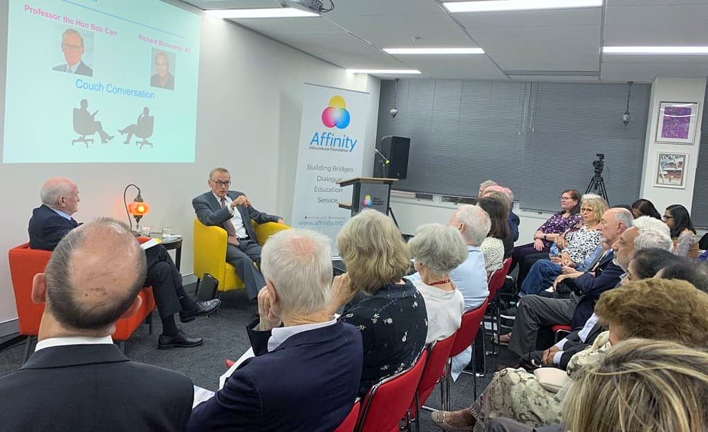Affinity Diyalog Vakfı, eski Başbakan Bob Carr’ı ağırladı
