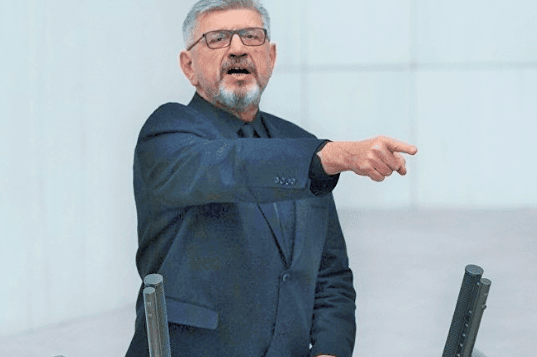 Cihangir İslam’dan Soylu’ya: Allah belanı versin!