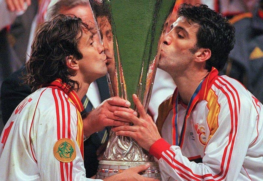 Galatasaray, zaferin 20. yılında Hakan Şükür sansürü