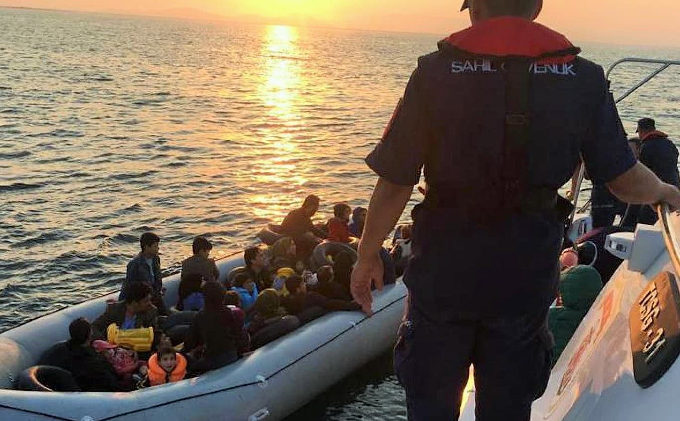 Yunanistan’ın geri ittiği 4’ü çocuk 17 sığınmacı gözaltına alındı