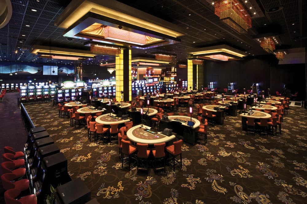 90 bin dolar ceza:12 yaşındaki çocuk, annesinin yardımıyla gazinoda poker oynadı!