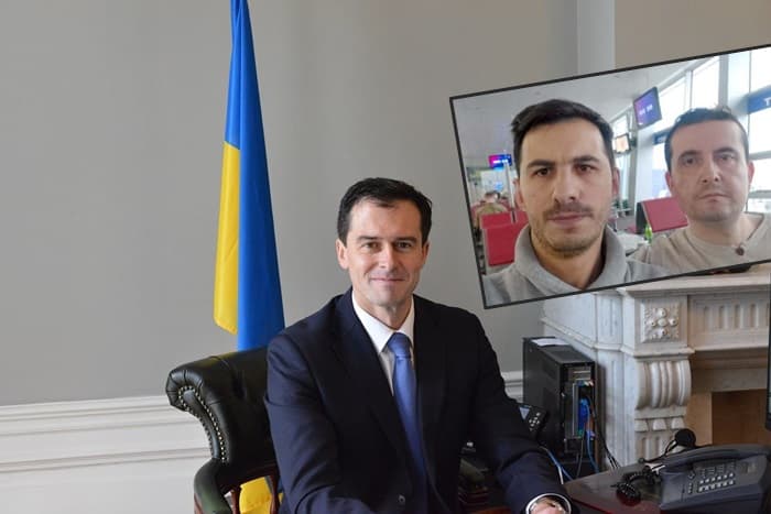 İade edilen öğretmenler için AB ülkelerindeki Ukrayna elçiliklerine kınama mektubu