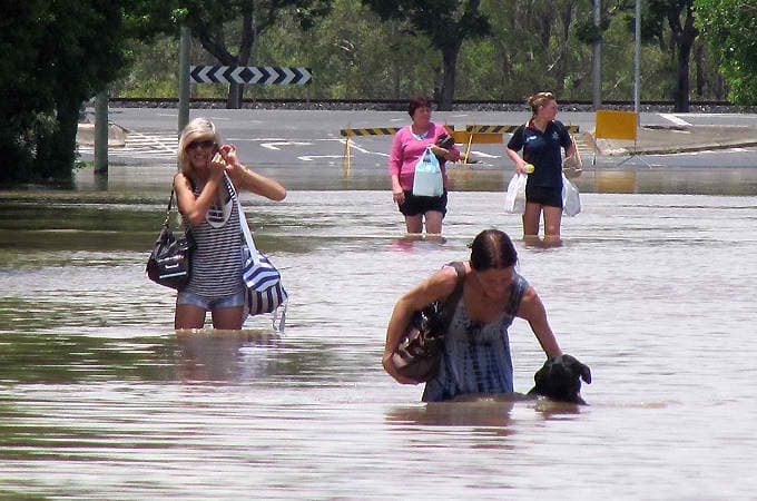 Saatte 150 kilometre hız: Avustralya’da Seroja Kasırgası alarmı