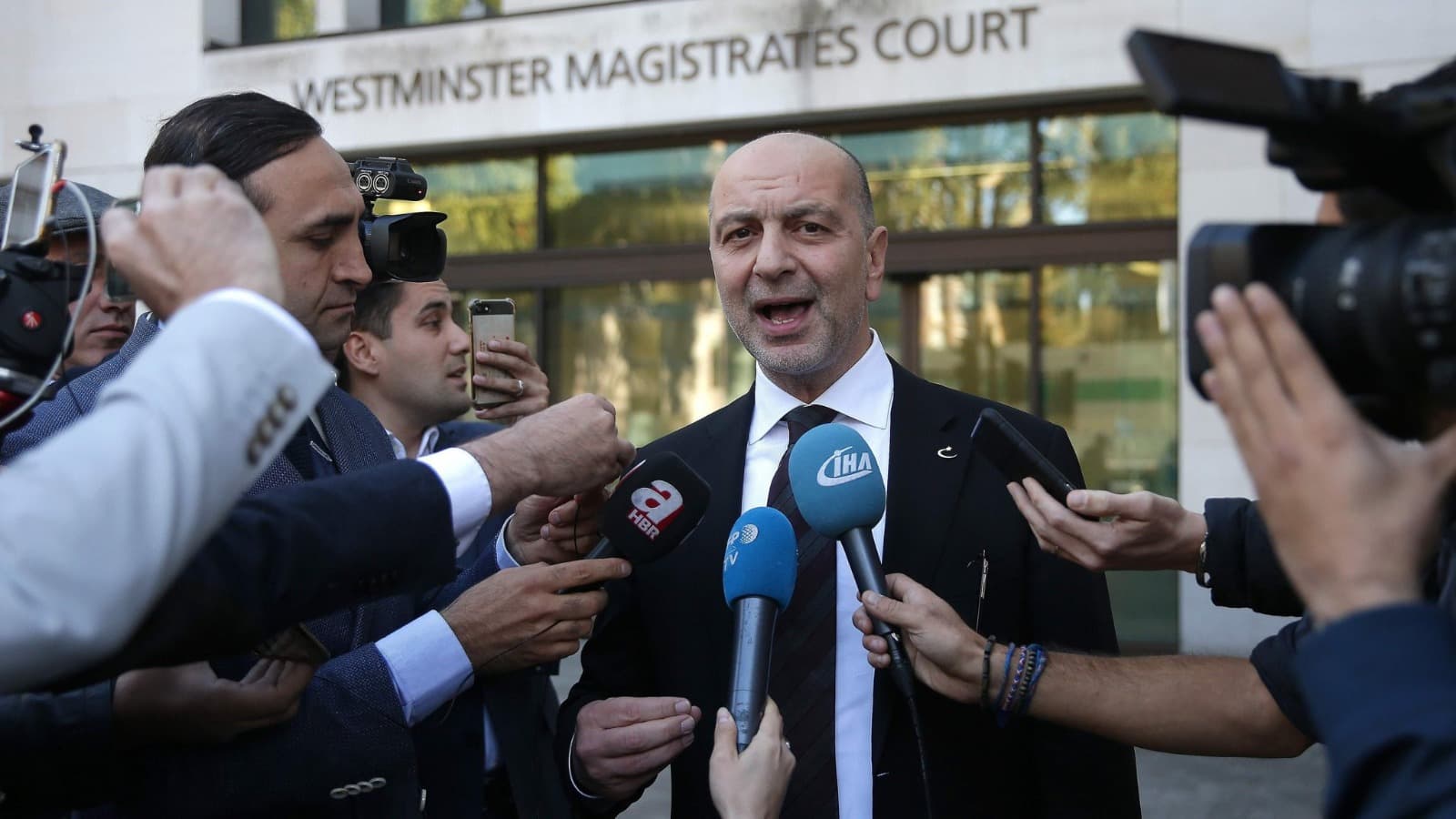 Akın İpek o avukatın talebini paylaştı: ‘Daha ne yapacaksın; kefenimizi de mi soyacaksın?’
