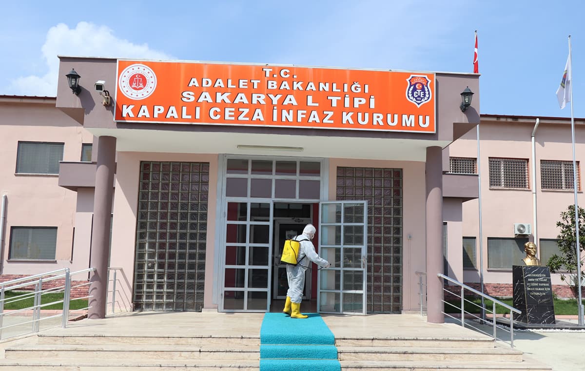 Tutuklu Sakarya L Tipi Cezaevi’nden yazdı: Korona  vakaları saklanıyor, ölüme terk edildik