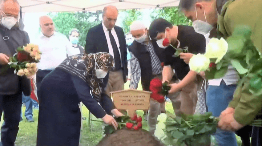 Herkesin Ağabeyi ‘Samsunlu Hoca’ya gözyaşı sel oldu: Mehmet Ali Şengül dualarla ebediyete uğurlandı