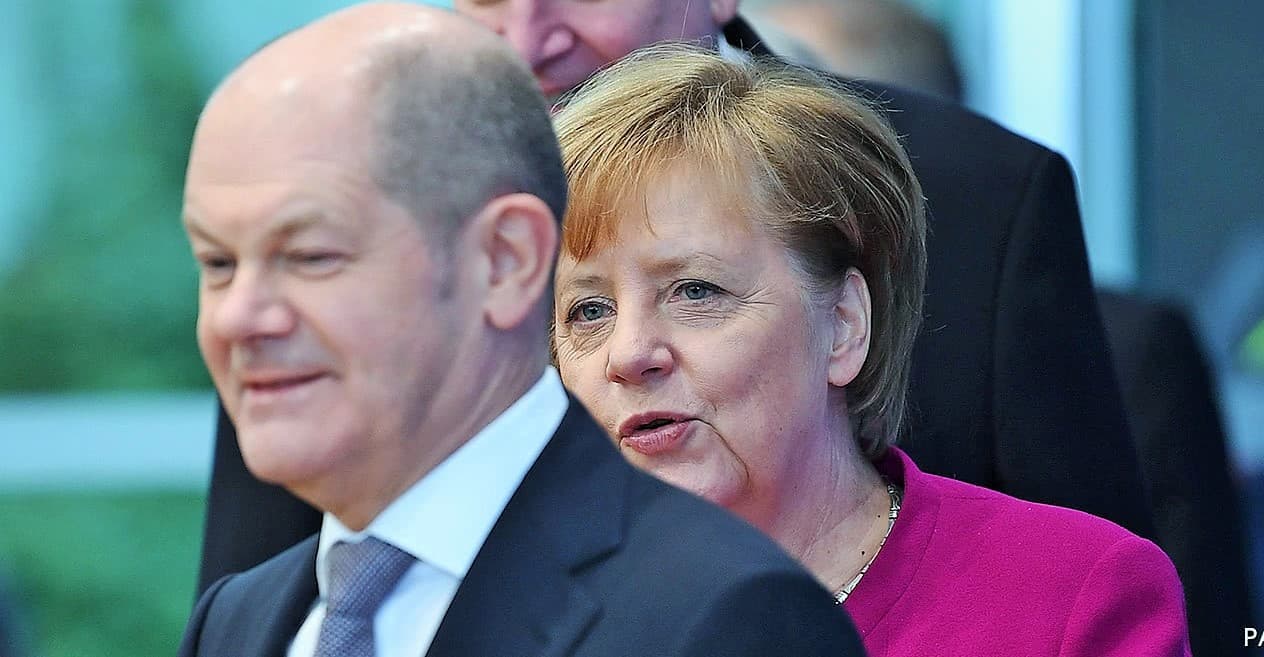 SPD burun farkı ile ipi göğüsledi: Scholz, seçimi önde bitirse de şansölyeliği garanti değil