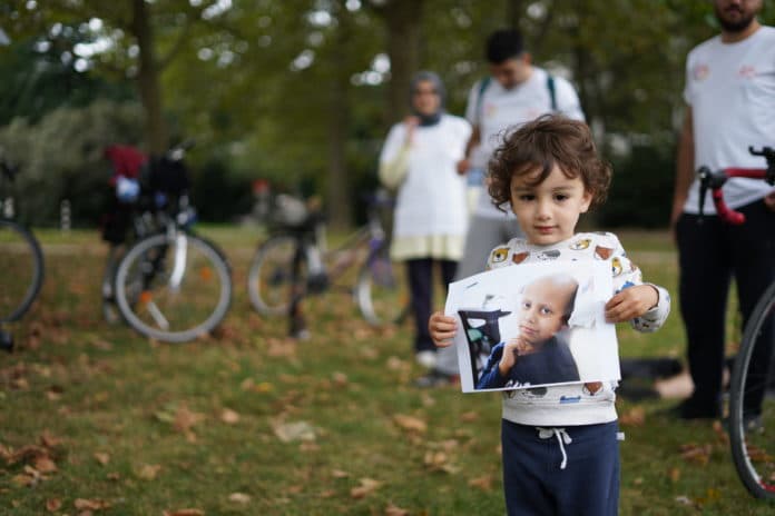 Koşulsuz Adalet Maratonu’ devam ediyor: Aktivistler Ahmet Burhan için pedalladı, Köln’de tohum ekti