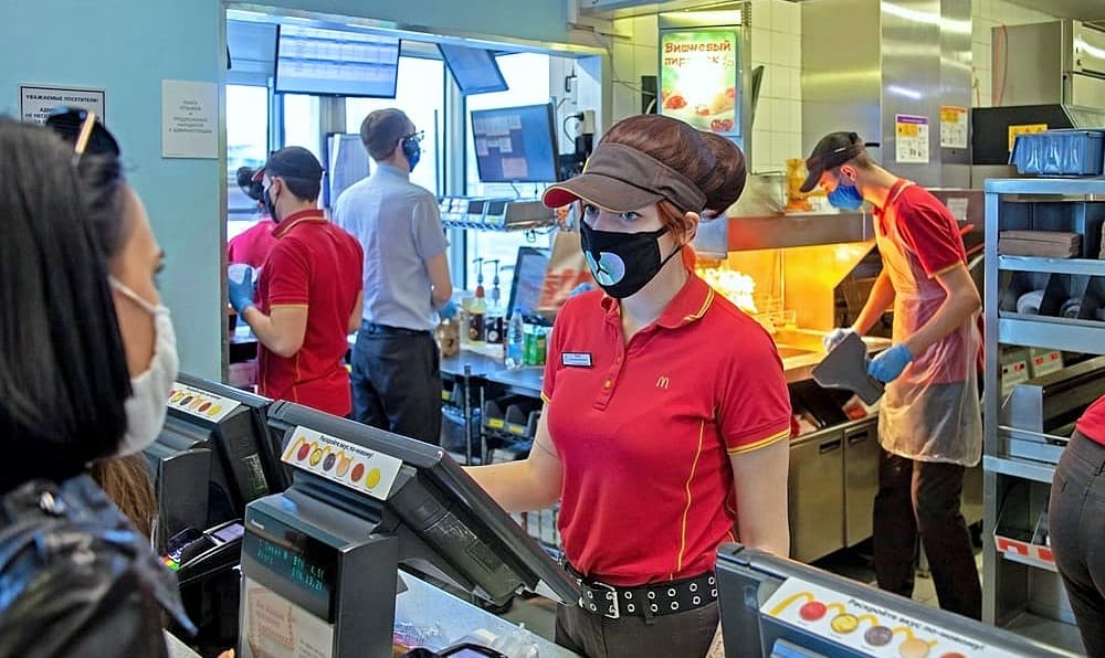 Woolworths, Aldi ve Coles, marketler zincirinden çalışanlarına aşı zorunluluğu