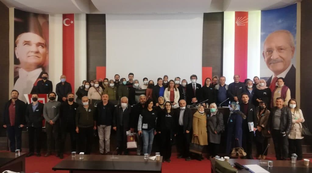 CHP tutuklu askeri öğrencilerin ailelerini ağırladı: Adalet taleplerini dinledik
