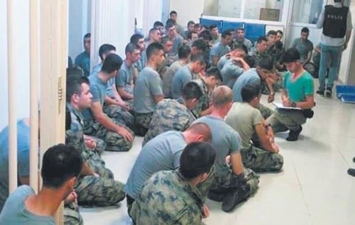 5.5 yıl sonra tahliye olan askeri öğrencilerin aileleri: 15 Temmuz’un sorumlusu onlar değil, diğerlerini de serbest bırakın