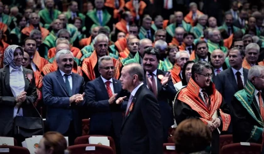 AKP’nin yargı darbesi ve adaletin geldiği durum: Yargının “eğitimsiz” hâkim ve savcı krizi