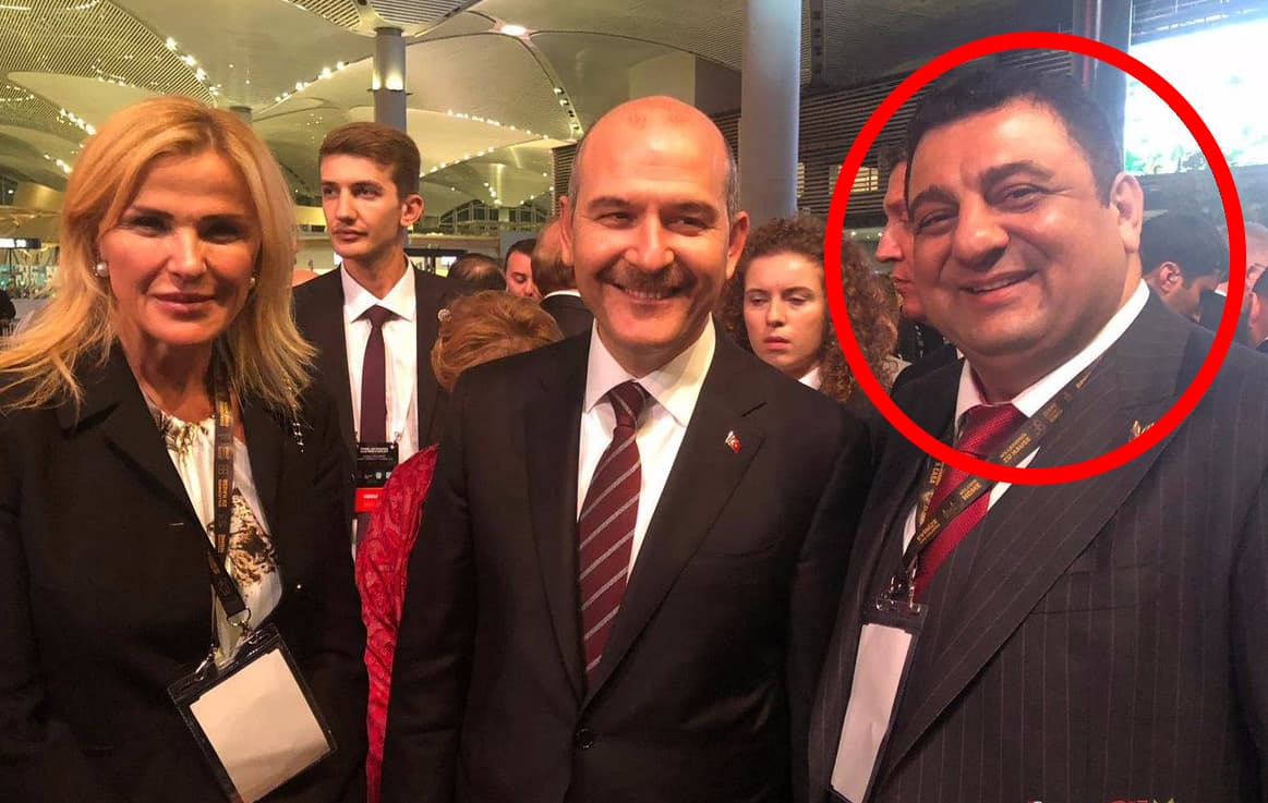 Uyuşturucu baronlarıyla bir görüntü daha: Süleyman Soylu’nun, Kolombiya’dan gelen kokainin alıcısıyla da fotoğrafı çıktı!