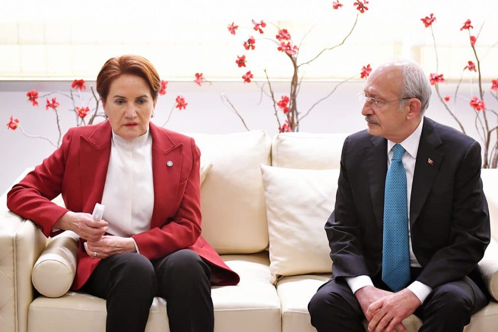 Son seçim anketi: AKP’de kan kaybı sürüyor, Millet İttifakı yine önde