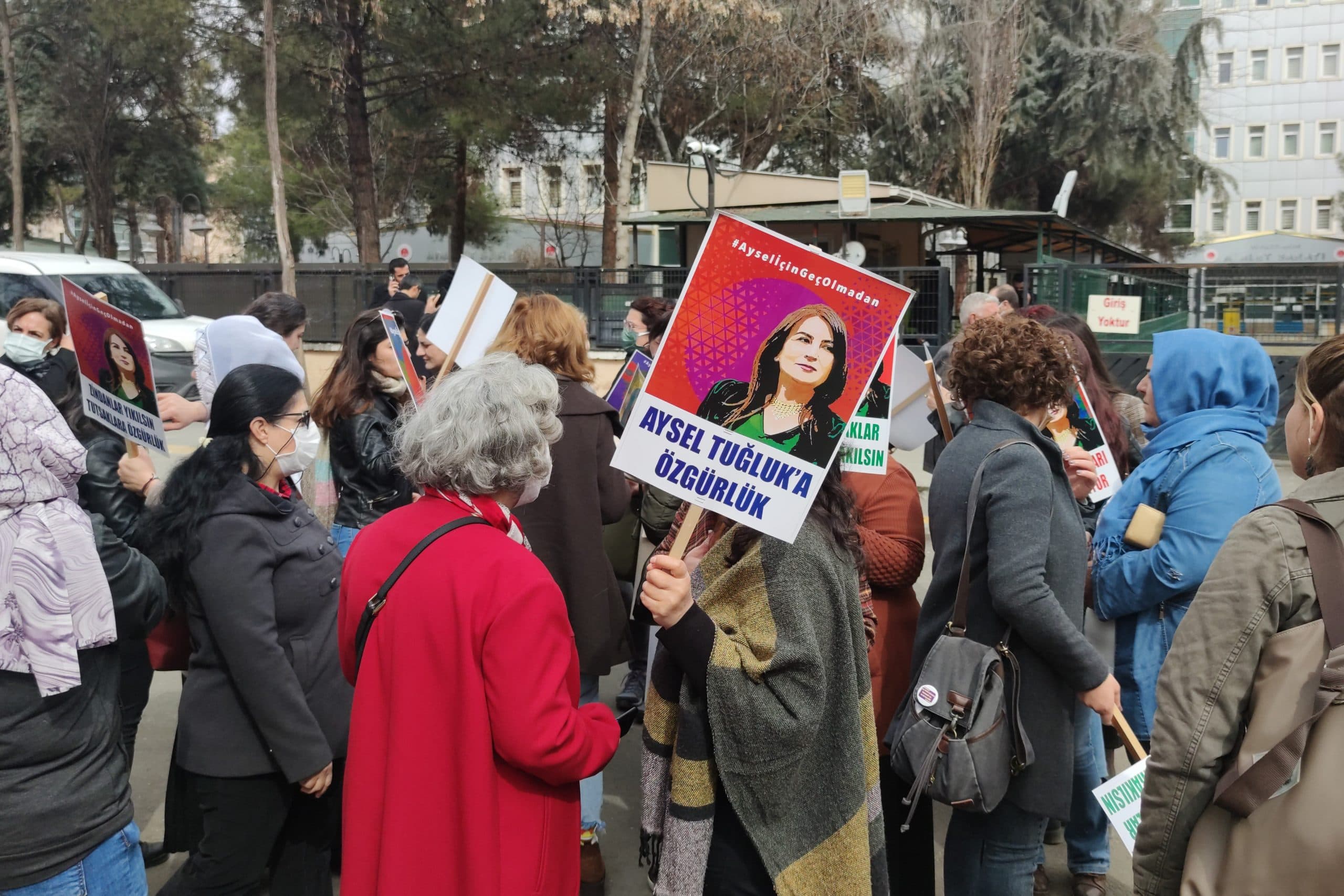 HDP Hukuk Komisyonu: Aynı hastalığa verilen iki zıt karar ayrımcılıktır/hukuksuzluktur