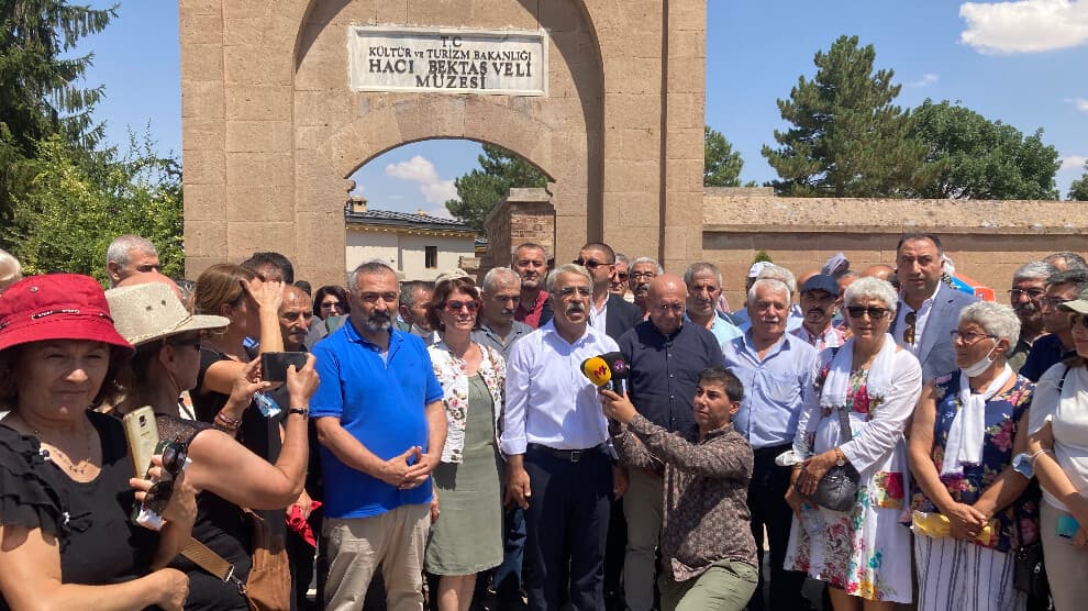 HDP Eş Genel Başkanı Sancar: Göz boyamakla olmaz, Aleviler sadaka değil haklarını istiyor