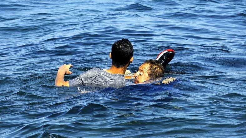 Ege’de tekne dramı: 13’ü çocuk, 20 kişi öldü, 30 kayıp var