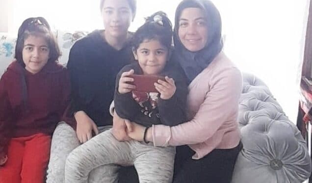 Ana baba hapiste, çocuklar yetiştirme yurdunda
