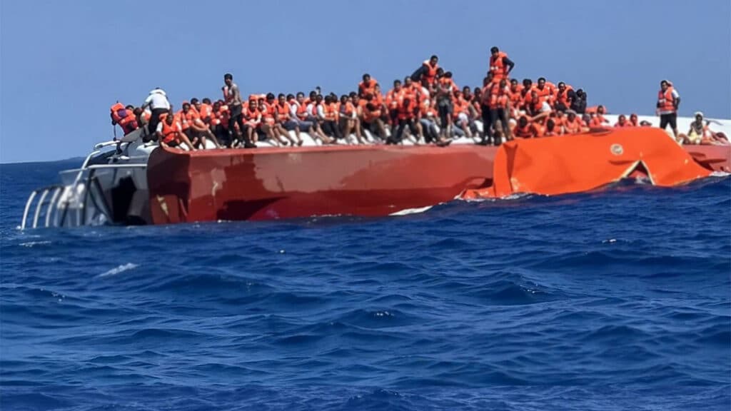 Girne açıklarında feribot faciasında 7 kişi hayatını kaybetti, 23 kişi aranıyor
