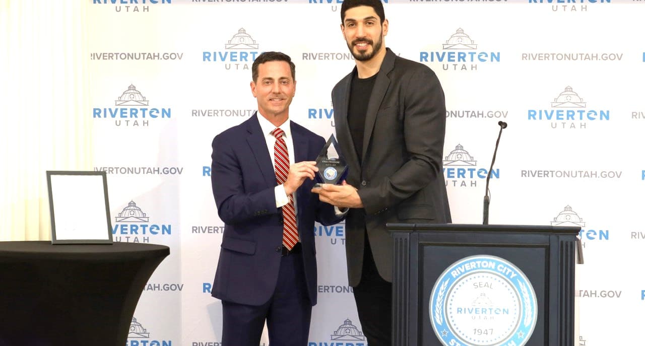 Utah’a geri dönen Enes Kanter Freedom’a büyük ödül