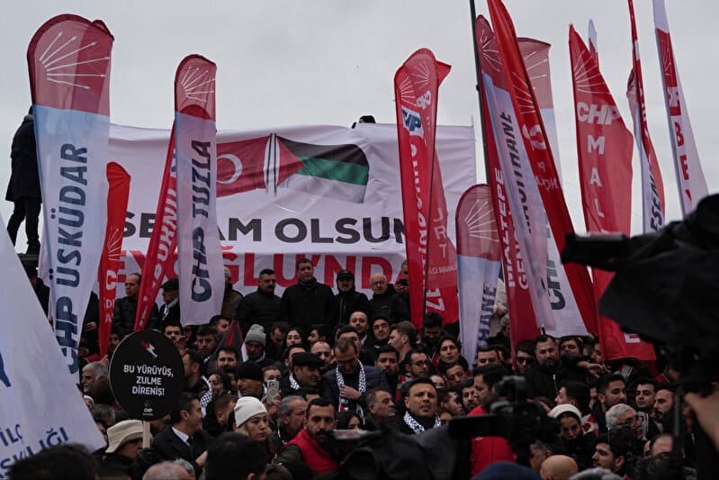 Metro ulaşımı durduruldu: CHP’nin ‘Filistin’ mitingine İstanbul Valiliği engeli