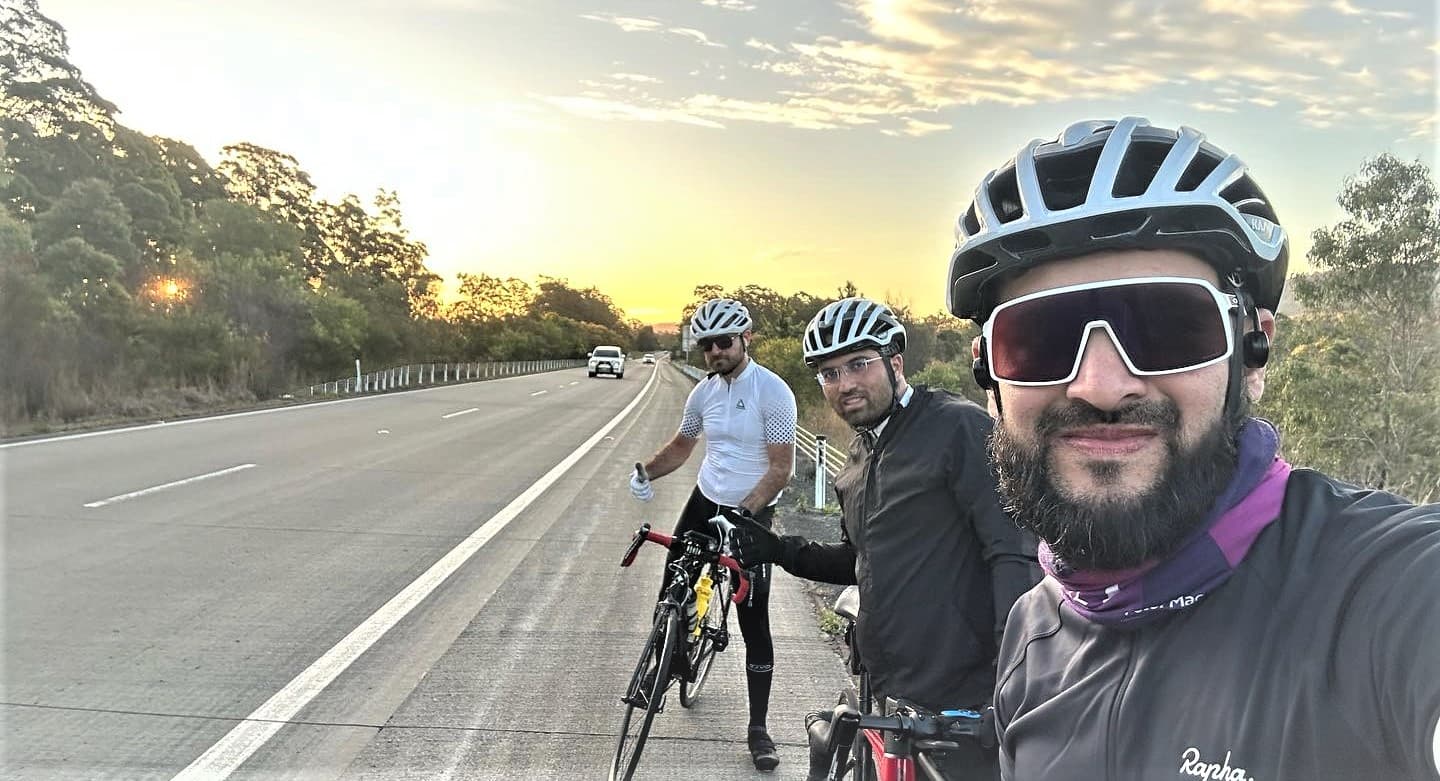 Etkinlik ünlü Opera House’da son bulacak: Gönüllü eğitimciler, Yunanistan’daki mağdurlar için 1000 km pedal çevirecek