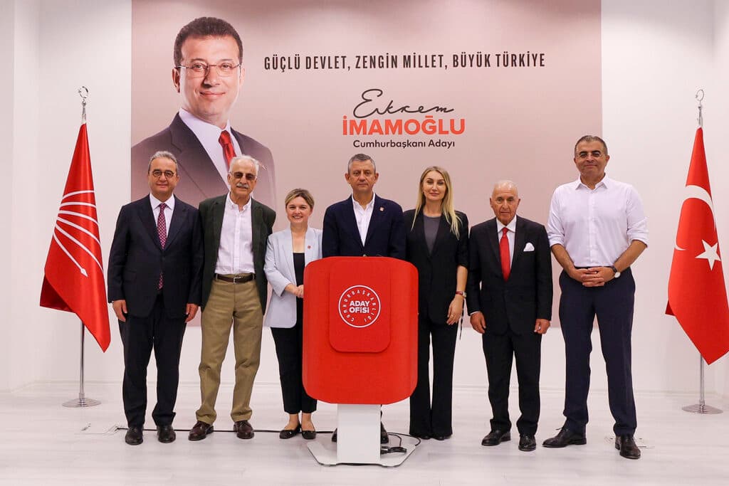 Özel, AKP’li Cumhurbaşkanı’na: Cesaretin varsa 2 Kasım’da çık milletin karşısına
