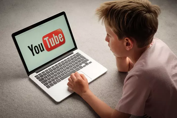 Avustralya’da 16 yaş altına sosyal medya yasağı: Twitch de listeye eklendi