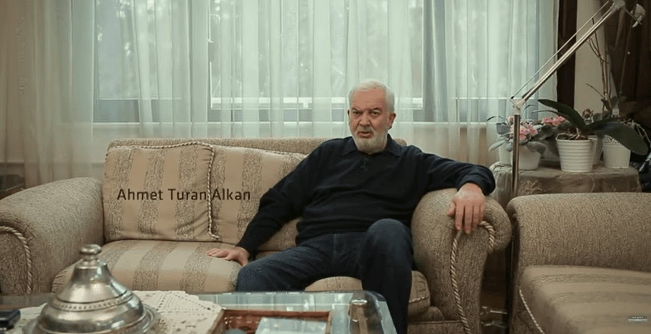 50 yıllık arkadaşı Ahmet Turan Alkan’ı anlatan Türküne: Zorbalığa, baskıya, biat etmeye zorlayan düzene isyan etti