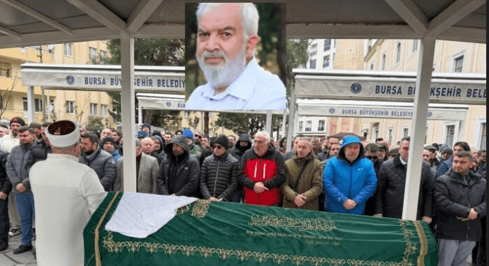 Zaman Gazetesi Yazarı Ahmet Turan Alkan Bursa’da son yolculuğuna uğurlandı