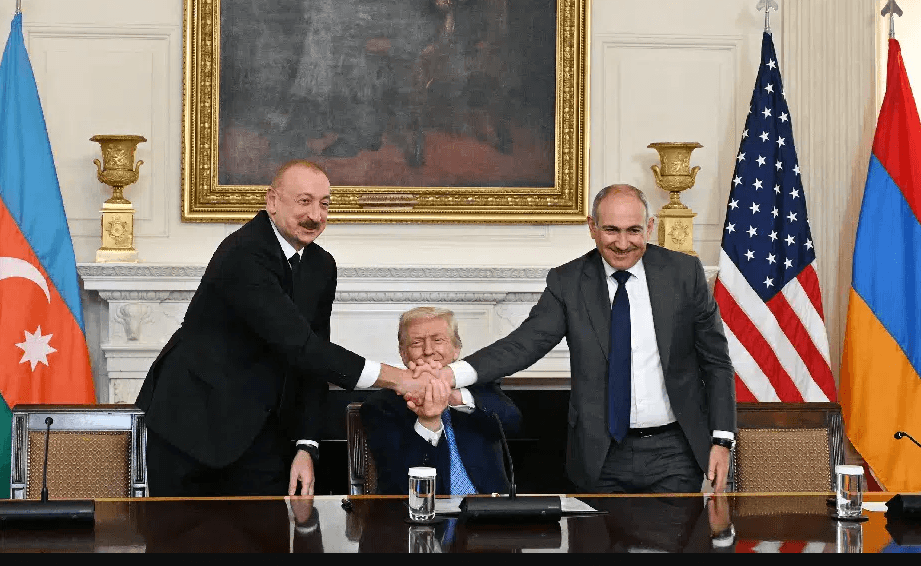 Azerbaycan ve Ermenistan arasında tarihi barış anlaşması
