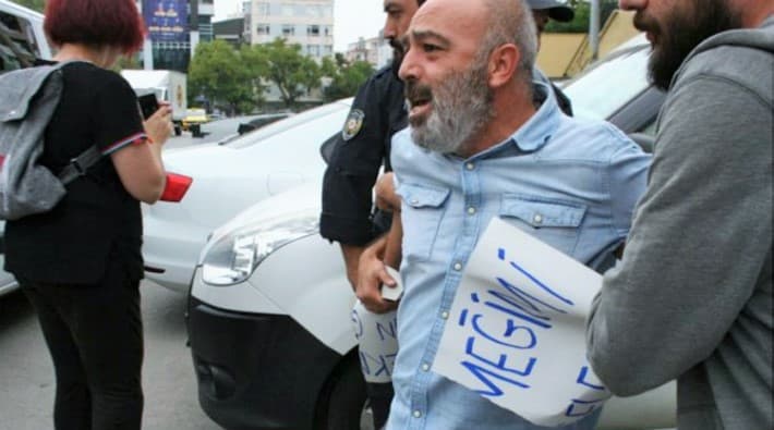 Aktivist Cemal Yıldırım, en son gözaltı aracından fotoğraf paylaşmıştı:  Çok zor nefes alıyorum, evladım sizlere emanet!