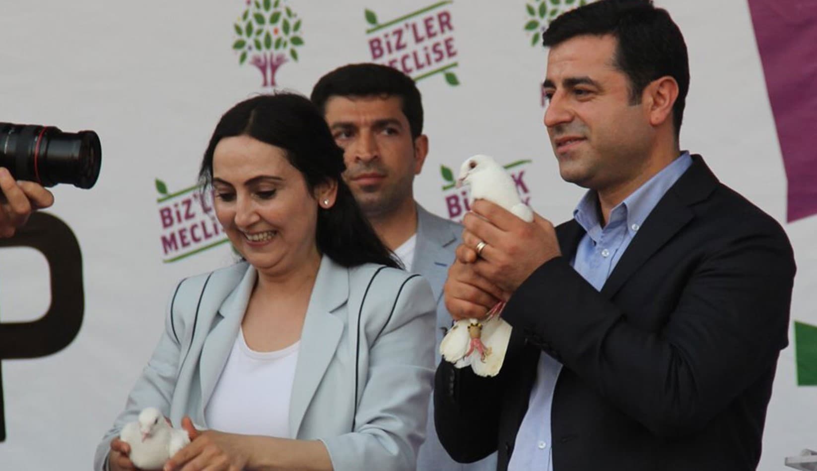 Türkiye’ye bir mahkumiyet daha: AİHM’den Demirtaş ve Yüksekdağ için ‘hak ihlali’ kararı