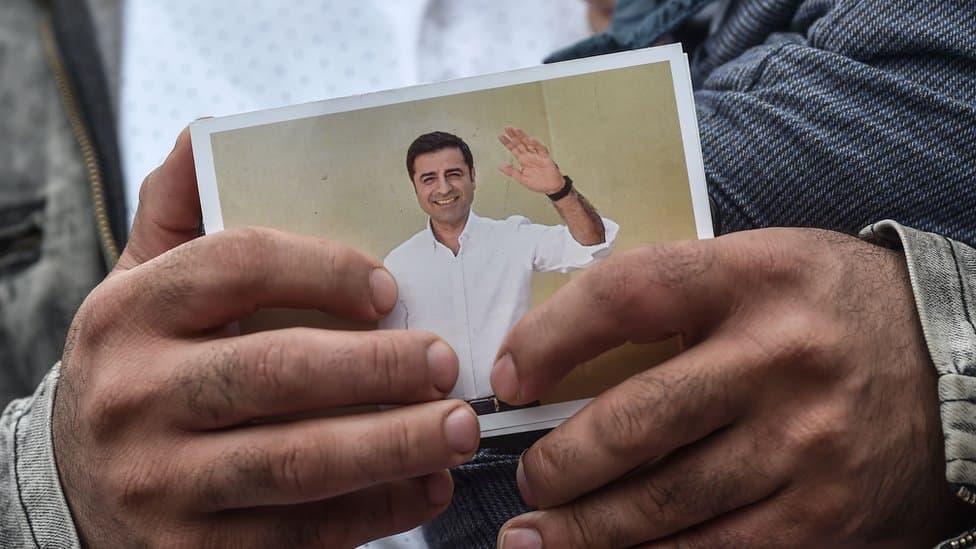 Demirtaş: Deprem diktatörlüğe geçiş için ‘Allah’ın lütfu’ değildir