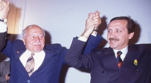 Erbakan’dan Erdoğan’a ‘terbiyesiz adam’ yanıtı: Yeniden Refah’ın oylarıyla seçildin