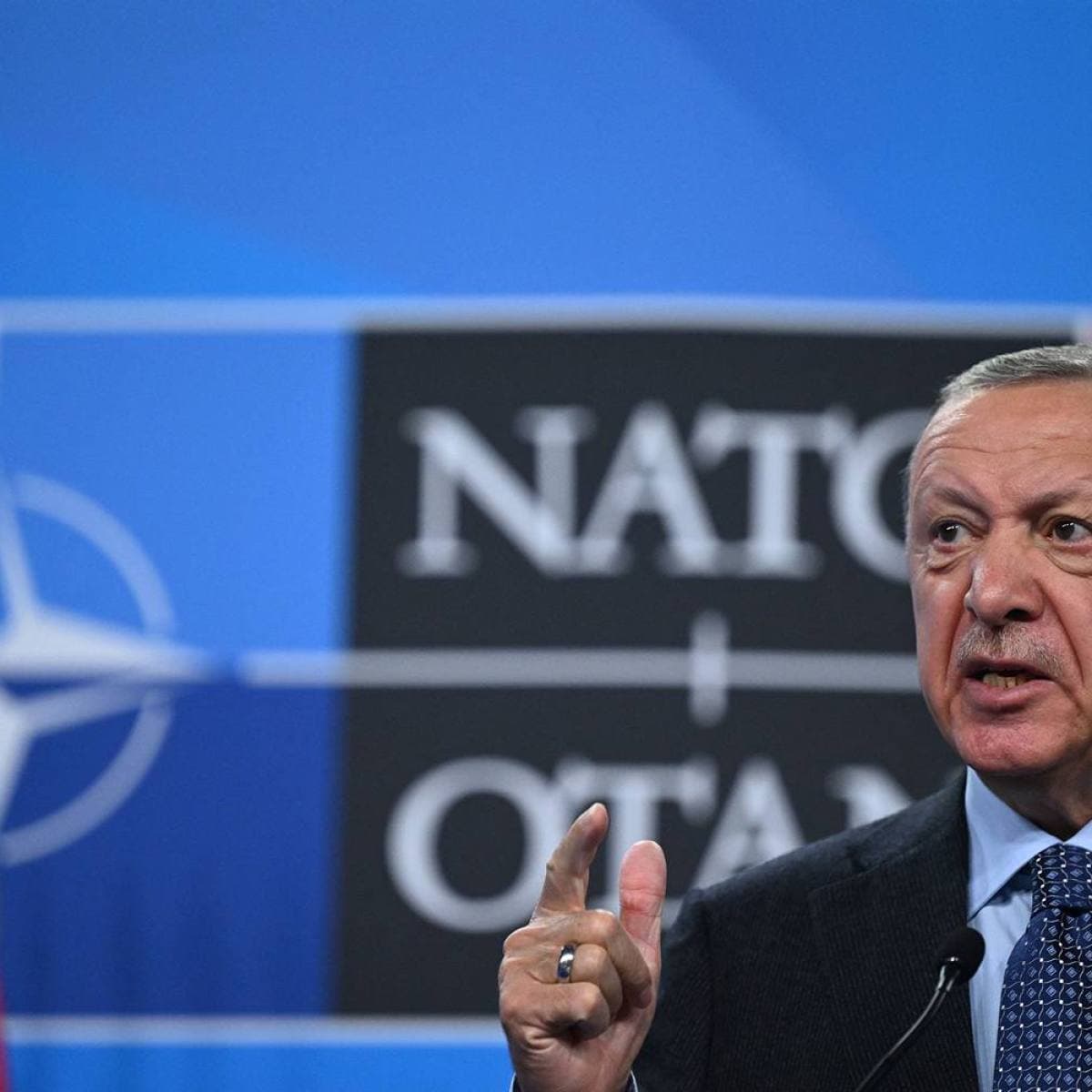 AFSV direktörü Alp Aslandoğan Newsweek’te yazdı: NATO, Türkiye’yi hukuka ve demokrasiye geri döndürmeli