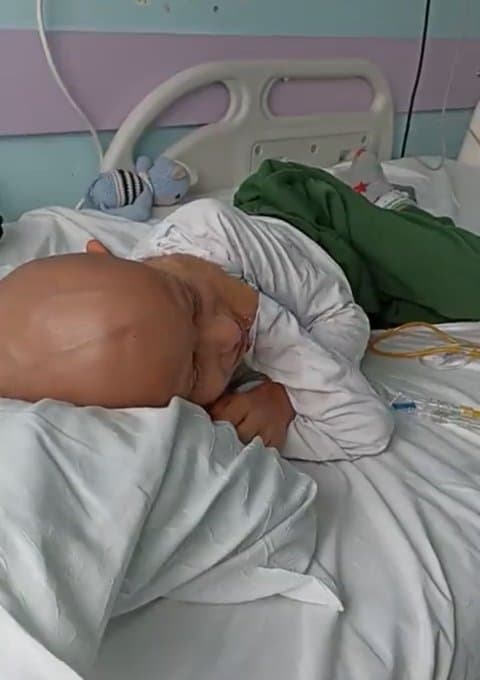 Ünlü oyuncu Erdem Baş isyan etti: Yusuf Kerim’e eziyet edenin bu mübarek gecede Allah belasını versin