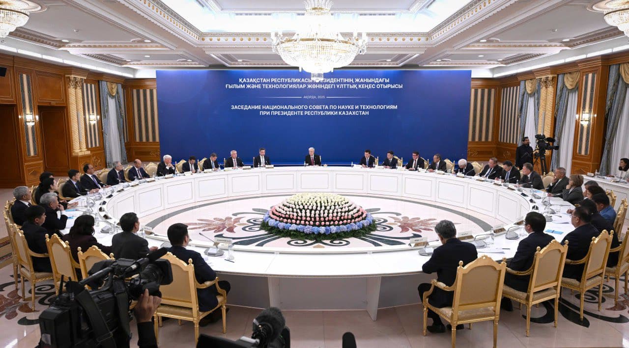 Farklı dinlerin liderler Kazakistan Devlet Başkanı Tokayev’in himayesinde bir araya geldi