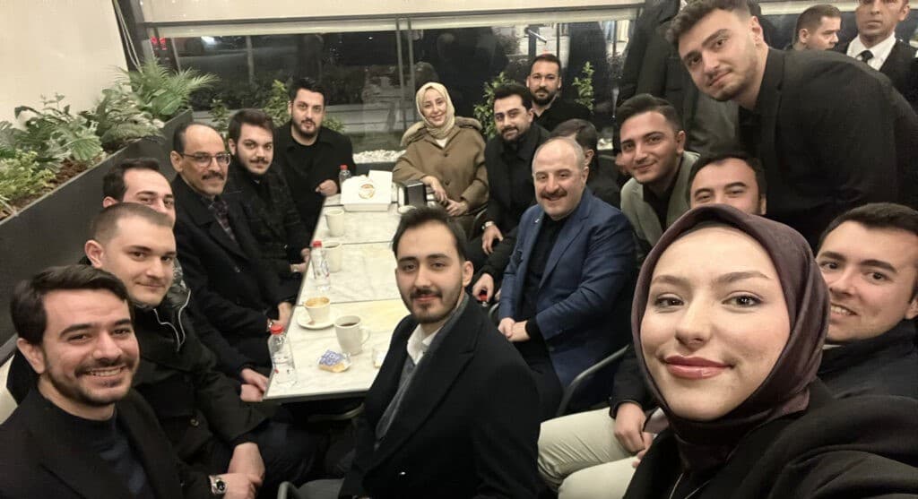 AKP’lilerin ‘sahur date’inde MİT personeli ifşa edildi: Soruşturma açılacak mı?